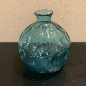 Blue/light teal glass decorative vase. EUC.